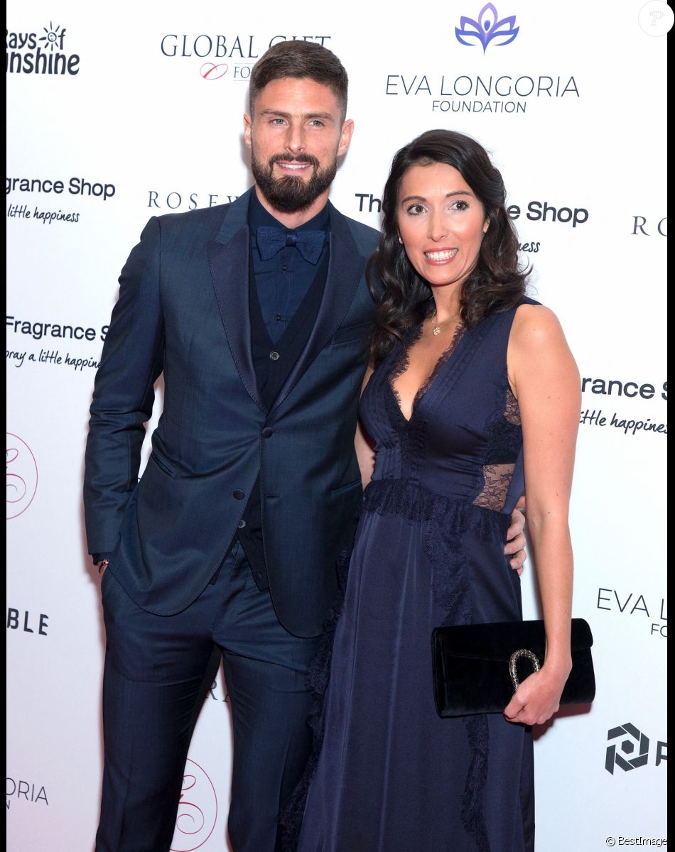 Olivier Giroud et sa femme Jennifer Giroud - Les célébrités posent lors du photocall de la soirée Global Gift à Londres.