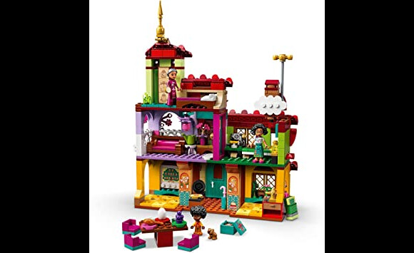 Emportez votre enfant dans un monde de magie avec ce coffret Lego Disney Encanto La Maison Madrigal et sa réduction sur Amazon