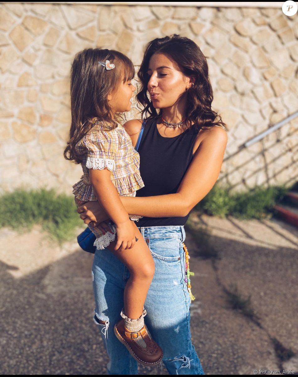 Annily et Maggy, les deux filles d'Alizée. Instagram. Le 2 septembre 2022.