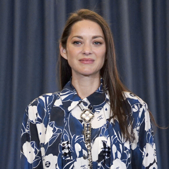Marion Cotillard parle de ses combats pour l'écologie, tout en admettant ses propres contradictions dans son interview pour Marie-Claire.