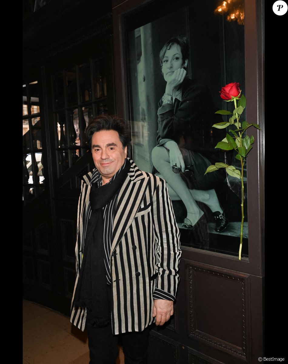 Frédéric Longbois - Le Théâtre Mogador rend hommage à Barbara en dévoilant une plaque commémorative. Paris le 24 novembre 2022. © Coadic Guirec/Bestimage