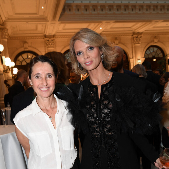 Info - Miss France: S. Tellier quitte la direction de Miss France, remplacée par C. Fabre - Semi Exclusif - Alexia Laroche-Joubert, présidente du comité miss France, Sylvie Tellier lors du gala de l'association "Les bonnes fées" à l'InterContinental Paris le 14 juin 2022. © Rachid Bellak / Bestimage 