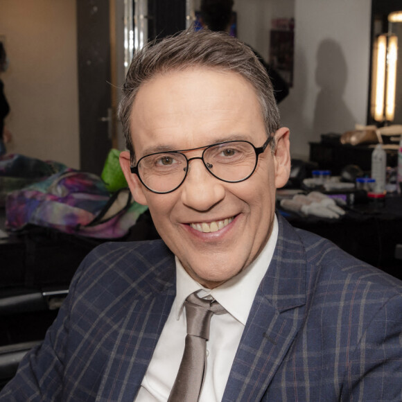 Exclusif - Julien Courbet - Backstage de l'enregistrement de l'émission "Touche Pas à Mon Poste (TPMP)", présentée par Cyril Hanouna et diffusée sur C8 le 14 décembre 2020 © Jack Tribeca / Bestimage