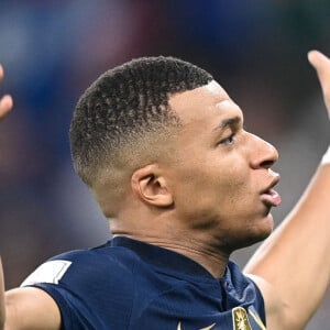 Kylian Mbappé lors du match du groupe D opposant la France au Danemark lors de coupe de Monde au stade 974 à Doha au Qatar, le 26 novembre 2022. La France a gagné 2-1. © Philippe Perusseau/Bestimage