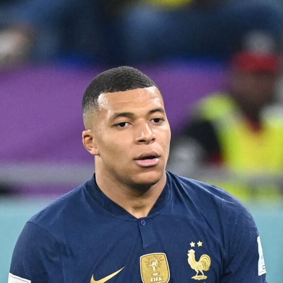 Kylian Mbappé lors du match du groupe D opposant la France au Danemark lors de coupe de Monde au stade 974 à Doha au Qatar, le 26 novembre 2022. La France a gagné 2-1. © Philippe Perusseau/Bestimage