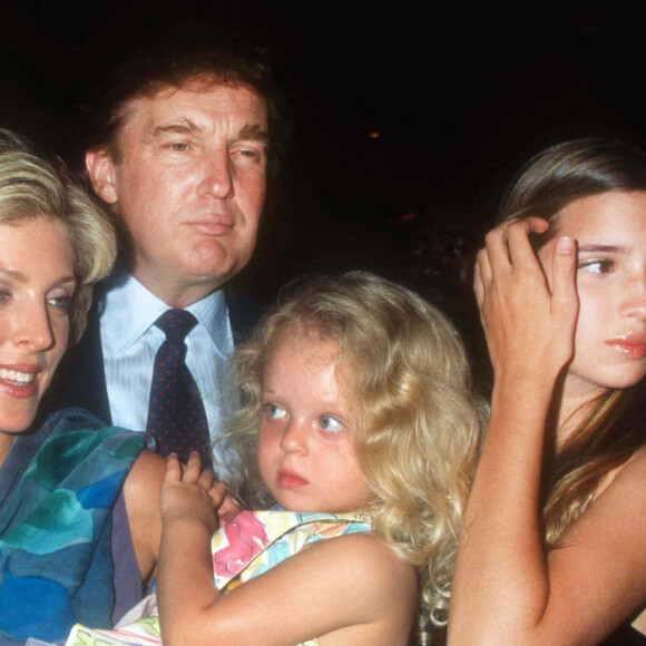Archives - Tiffany Trump avec ses parents, Donald Trump et Marla Maples et Ivanka Trump