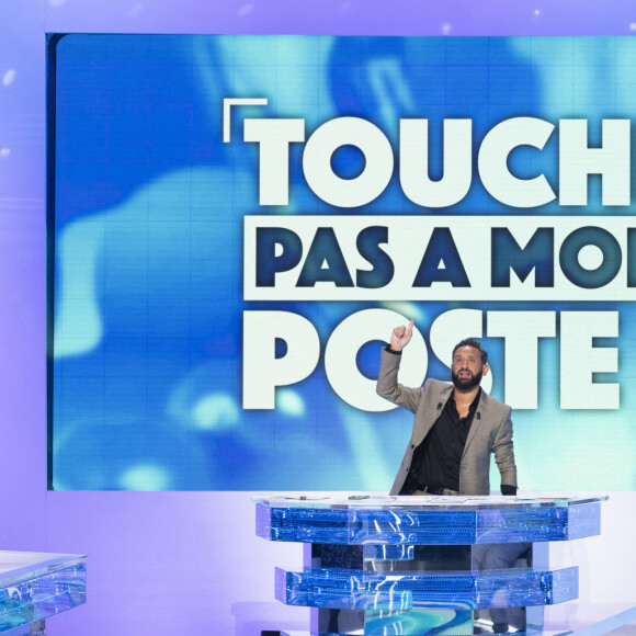 Exclusif - Cyril Hanouna sur le plateau de l'émission Touche pas à mon poste (TPMP) diffusée en direct sur C8 le 30 août 2022 et présentée par C.Hanouna. © Jack Tribeca / Bestimage 