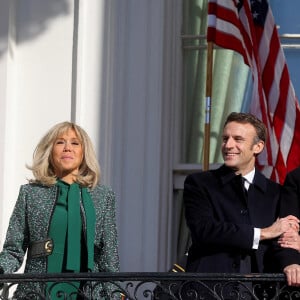 Cérémonie d'accueil du président de la République française Emmanuel Macron et de la première Dame Brigitte Macron à la Maison Blanche à Washington, le 1er décembre 2022. Le couple présidentiel français est accueilli par le président américain Joe Biden et la première Dame, Jill Biden. Le président français, accompagné de la première dame B.Macron, est en visite d'Etat aux Etats-Unis, du 29 novembre au 2 décembre 2022. © Dominique Jacovides / Bestimage 