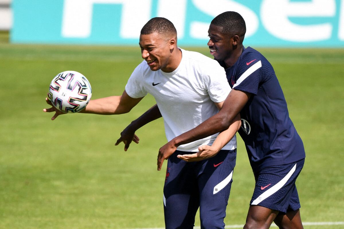 Photo : Kylian Mbappé Et Ousmane Dembélé - Les Joueurs De L'équipe De ...