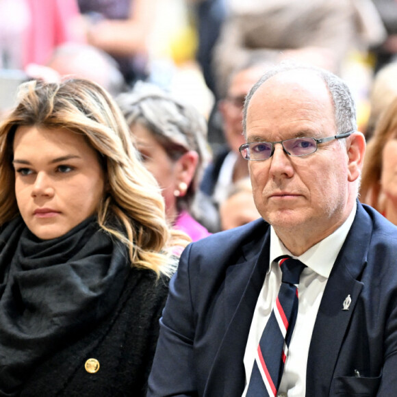 Exclusif - Le prince Albert II de Monaco, sa nièce, Camille Gottlieb, la marraine d'honneur du Téléthon monégasque, guidés par Muriel Agliardi, la présidente de l'association Monaco Maladies Génétiques, ont inauguré la 36ème édition du Téléthon au Grimaldi Forum à Monaco. Le 3 décembre 2022. © Bruno Bebert / Bestimage 