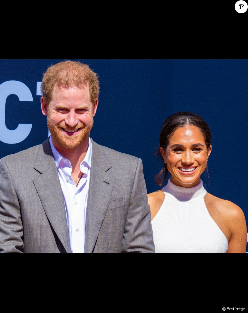 Le prince Harry, duc de Sussex et Meghan Markle, duchesse de Sussex, arrivent à l'hôtel de ville pour l'événement Invictus Games Dusseldorf 2023 One Year to Go, à Düsseldorf, Allemagne, le 6 septembre 2022.