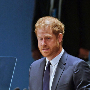 Le prince Harry, duc de Sussex et Meghan Markle, duchesse de Sussex, lors de la célébration du "Nelson Mandela International Day" au siège de l'ONU à New York. Le Prix Nelson Mandela des Nations Unies 2020 a été décerné à Mme Marianna V. Vardinoyannis de Grèce et au Dr Morissanda Kouyate de Guinée. New York, le 18 juillet 2022. 