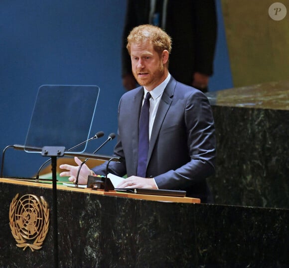 Le prince Harry, duc de Sussex et Meghan Markle, duchesse de Sussex, lors de la célébration du "Nelson Mandela International Day" au siège de l'ONU à New York. Le Prix Nelson Mandela des Nations Unies 2020 a été décerné à Mme Marianna V. Vardinoyannis de Grèce et au Dr Morissanda Kouyate de Guinée. New York, le 18 juillet 2022. 