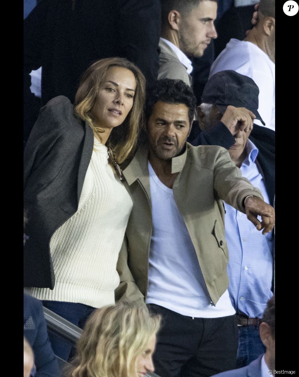 Mélissa Theuriau et son mari Jamel Debbouze - People assistent au match aller de la Ligue des Champions entre le Paris Saint-Germain et la Juventus (2-1) au Parc des Princes à Paris le 6 septembre 2022.