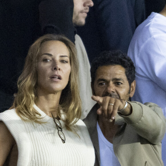 Mélissa Theuriau et son mari Jamel Debbouze - People assistent au match aller de la Ligue des Champions entre le Paris Saint-Germain et la Juventus (2-1) au Parc des Princes à Paris le 6 septembre 2022.