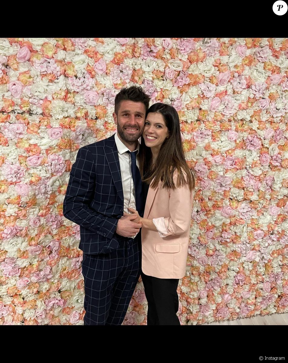 Emeric L amour Est Dans Le Pré Couple Émeric (L'amour est dans le pré) en couple avec Anne-Lise : tendre  déclaration pour leur 1er anniversaire : le diaporama - Purepeople