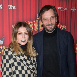 Julie Zenatti et son mari Benjamin Bellecour - Première de la pièce "Les producteurs" au Théâtre de Paris. Le 2 décembre 2021. © Christophe Clovis / Bestimage