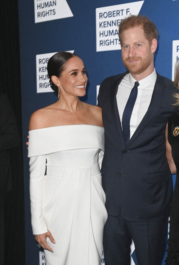 Le prince Harry et Megan Markle au photocall de la soirée de gala "Robert F. Kennedy Human Rights Ripple of Hope 2022" à l'hôtel Hilton de New York City, New York, Etats-Unis, le 6 décembre 2022. 