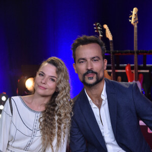 Exclusif - Cecilia Cara et Damien Sargue - Backstage - Enregistrement de l'émission "300 Choeurs chantent les plus belles comédies musicales" à Paris, qui est rediffusée le 9 décembre sur France 3 © Giancarlo Gorassini / Bestimage