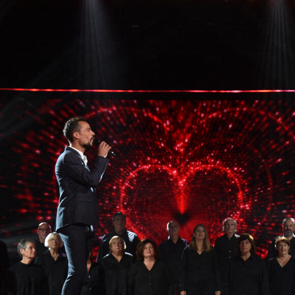 Exclusif - Damien Sargue et Cecilia Cara - Enregistrement de l'émission "300 Choeurs chantent les plus belles comédies musicales" à Paris, qui est rediffusée le 9 décembre sur France 3 © Giancarlo Gorassini / Bestimage