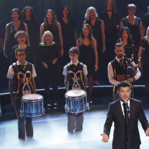 Exclusif - Vincent Niclo - Enregistrement de l'émission "300 Choeurs chantent pour les fêtes" à Paris, diffusée le 9 décembre sur France 3 © Jack Tribeca / Bestimage