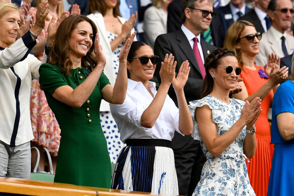 Archives - Kate Middleton, Meghan Markle et Pipa Middleton sont dans les tribunes lors de la finale femme de Wimbledon. Londres le 13 juillet 2019. © Chryslène Caillaud / Panoramic / Bestimage 