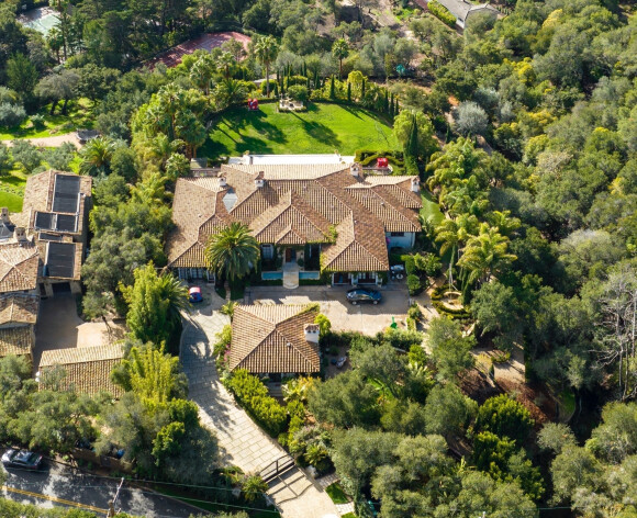 Exclusif - Vues aériennes de la villa qui a servi au tournage du documentaire Netflix "Harry & Meghan" à Los Angeles, le 11 décembre 2022. 