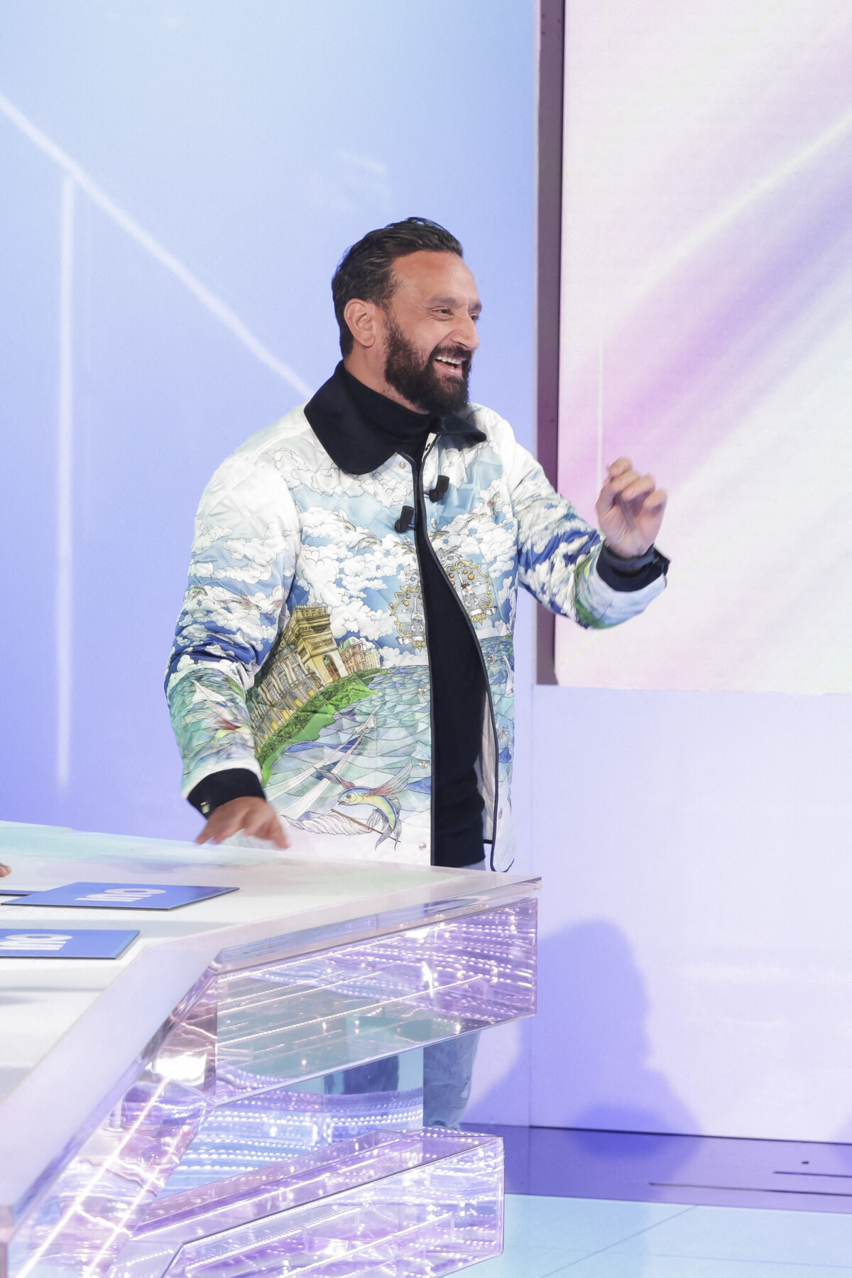 Photo Exclusif Cyril Hanouna Sur Le Plateau De L Mission Tpmp Touche Pas Mon Poste