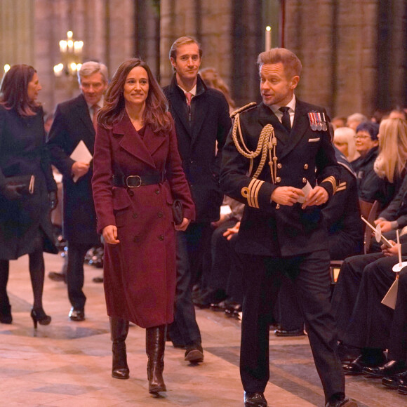 Pippa Middleton et son mari James Matthews , arrivent pour le "Together at Christmas" Carol Service à l'abbaye de Westminster à Londres, Royaume uni, le 15 décembre 2022. 