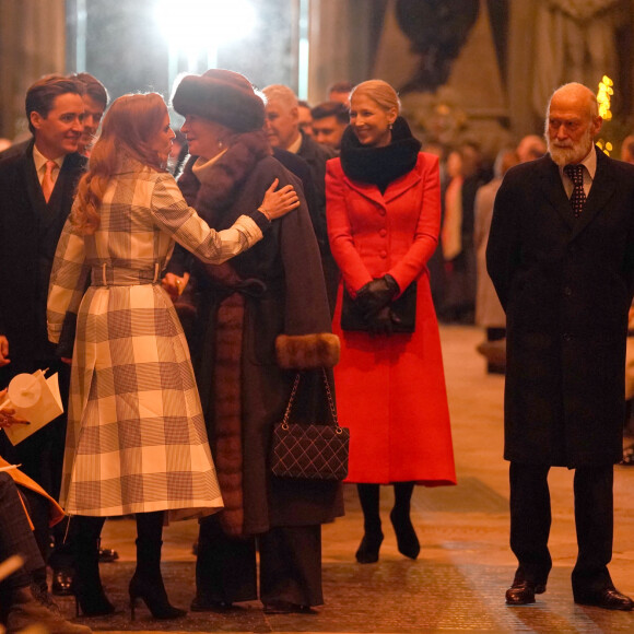 La princesse Beatrice d'York, son mari Edoardo Mapelli Mozzi, la princesse Michael de Kent, et le prince Michael de Kent, arrivent pour le "Together at Christmas" Carol Service à l'abbaye de Westminster à Londres, Royaume uni, le 15 décembre 2022. 
