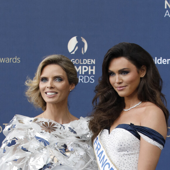 Sylvie Tellier et Diane Leyre, miss France 2022 - Cérémonie de clôture du 61ème Festival de Télévision de Monte Carlo le 21 juin 2022. © Denis Guignebourg/Bestimage 