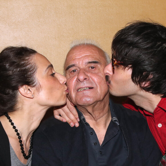 Exclusif - Michel Fugain entre ses enfants Marie Fugain et Alexis Fugain - Concert de Michel Fugain, "Michel Fugain fait Bandapart" pour les 80 ans du chanteur à Bobino à Paris le 12 Mai 2022. © Bertrand Rindoff/Bestimage