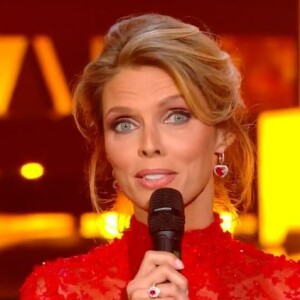 Sylvie Tellier très émue, elle fait ses adieux à Miss France lors du concours Miss France 2023, le 17 décembre 2022, en direct sur TF1