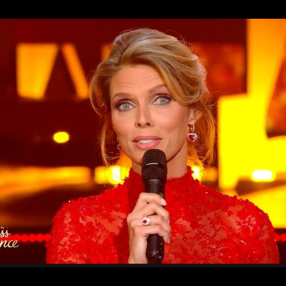 Sylvie Tellier très émue, elle fait ses adieux à Miss France lors du concours Miss France 2023, le 17 décembre 2022, en direct sur TF1