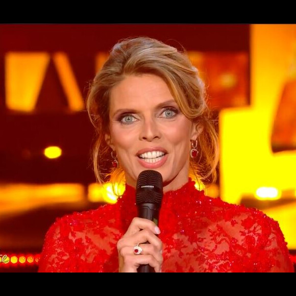 Sylvie Tellier très émue, elle fait ses adieux à Miss France lors du concours Miss France 2023, le 17 décembre 2022, en direct sur TF1