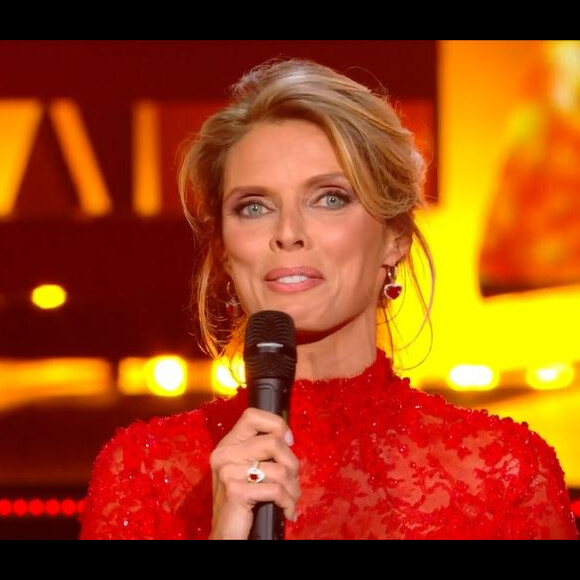 Sylvie Tellier très émue, elle fait ses adieux à Miss France lors du concours Miss France 2023, le 17 décembre 2022, en direct sur TF1