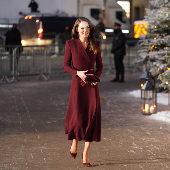 Catherine (Kate) Middleton, princesse de Galles, arrive pour le "Together at Christmas" Carol Service à l'abbaye de Westminster à Londres, Royaume uni, le 15 décembre 2022. 