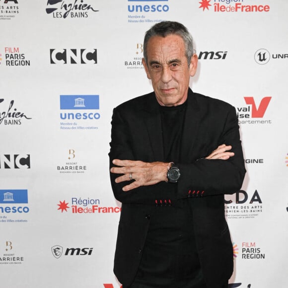 Exclusif - Thierry Ardisson a donné une conférence vendredi 28 janvier dans le cadre du PIDS Enghien (Pids Enghien - Le festival des effets spéciaux) à propos de sa nouvelle émission " Hôtel du temps ". Enghien le 28 janvier 2022. © Guirec Coadic / Bestimage