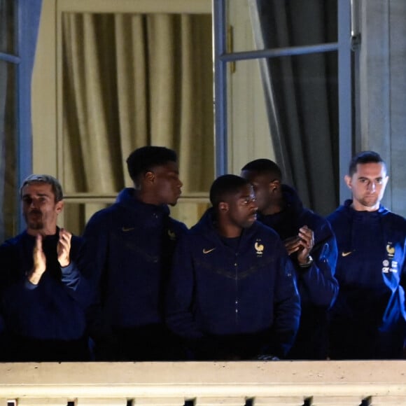 Olivier Giroud, Antoine Griezmann, Aurélien Tchouameni, Randal Kolo Muani, Ousmane Dembélé, Kylian Mbappe, Adrien Rabiot - 50.000 personnes réunies place de la Concorde à Paris pour remercier les Bleus après la Coupe du monde, malgré la défaite, le 19 décembre 2022. © Federico Pestellini / Panoramic / Bestimage