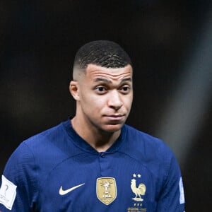 Kylian Mbappé (meilleur buteur de la Coupe du monde 2022) - Remise du trophée de la Coupe du Monde 2022 au Qatar (FIFA World Cup Qatar 2022). Doha, le 18 décembre 2022. © Philippe Perusseau / Bestimage