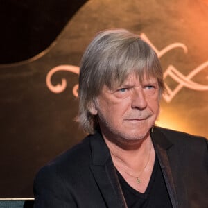 Exclusif - Le chanteur Renaud (Renaud Séchan) - Tournage de l'émission "Merci Renaud" dans les studios de la Plaine Saint-Denis le 15 novembre 2016, qui sera diffusée le samedi 17 décembre 2016 en prime time sur France 2. © Cyril Moreau / Bestimage