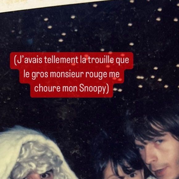 Lola Séchan vient a dévoilé des photos de Noël avec son père ce lundi 19 décembre.