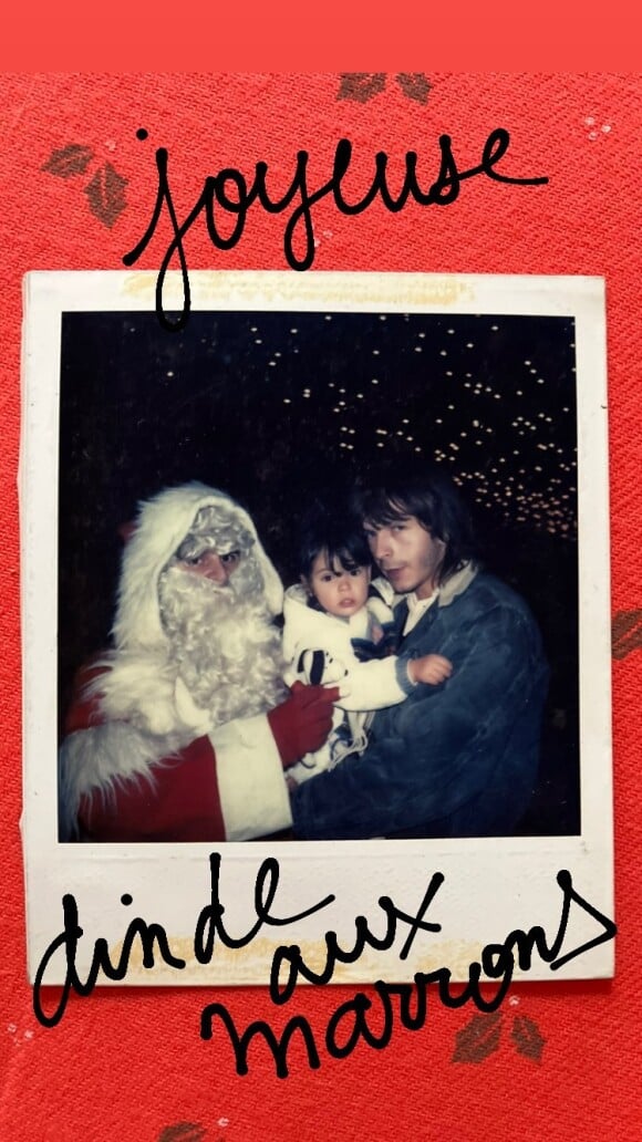 Lola Séchan vient a dévoilé des photos de Noël avec son père ce lundi 19 décembre.