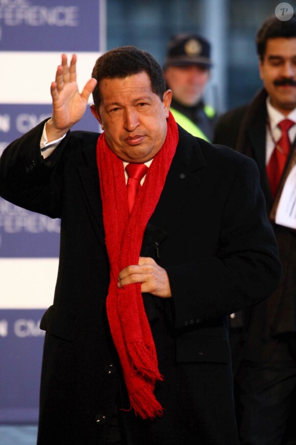 Juanes : son Twitter est surveillé, et ses blagues pas appréciées de tout le monde, notamment de Hugo Chavez (photo)