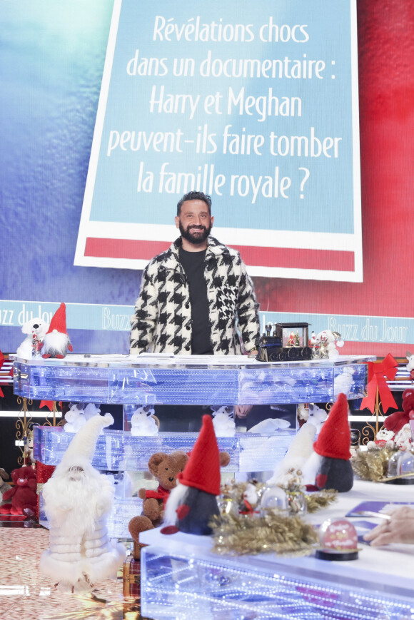 Exclusif - Cyril Hanouna - Sur le plateau de l'émission TPMP (Touche Pas à Mon Poste) présentée en direct par C.Hanouna et diffusée sur C8 - Paris le 06/12/2022 - © Jack Tribeca / Bestimage 