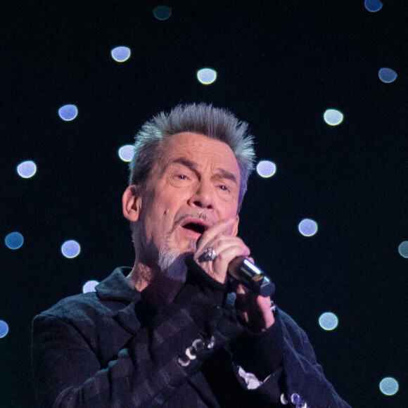 Exclusif - Florent Pagny, chant - Enregistrement de l'émission "Symphonie pour la vie, Spéciale Pièces Jaunes" aux Folies Grüss à Paris, diffusée le 4 février sur France 3. Le 12 janvier 2022 © Cyril Moreau / Bestimage