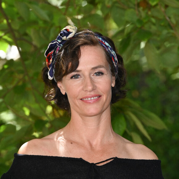 Cécile de France au photocall du film "La Passagère" lors du 15ème festival du film francophone de Angoulême . Le 28 août 2022. © Coadic Guirec / Bestimage