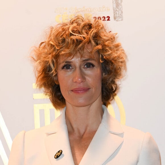 Cécile de France - Photocall au Fouquet's après la 47ème cérémonie des César à Paris le 26 février 2022. © Coadic Guirec / Bestimage