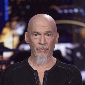 Florent Pagny - Emission spéciale "Unis pour l'Ukraine" à la Maison de la Radio et de la Musique, diffusée en direct sur France 2 et présentée par Nagui et Leïla.Kaddour à Paris le 8 mars 2022. © Cyril Moreau / Jack Tribeca / Bestimage