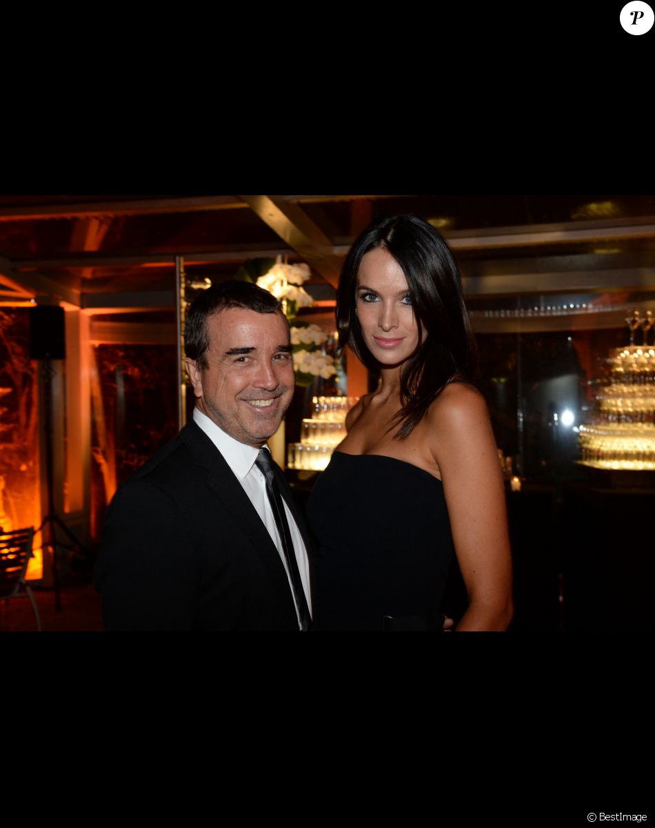 Exclusif - Arnaud Lagardère et sa femme Jade Foret (Lagardère) - Soirée de gala de la Fondation Paris Saint-Germain qui fête ses 15 ans au Pavillon Gabriel à Paris le 27 janvier 2015. La vente aux enchères organisée par le club parisien a permis de récolter plus de 250 000 euros au profit de la Fondation PSG qui vient aide aux jeunes en difficultés sociales ou médicales. Un maillot porté par Ibrahimovic s'est envolé à 20000 €.